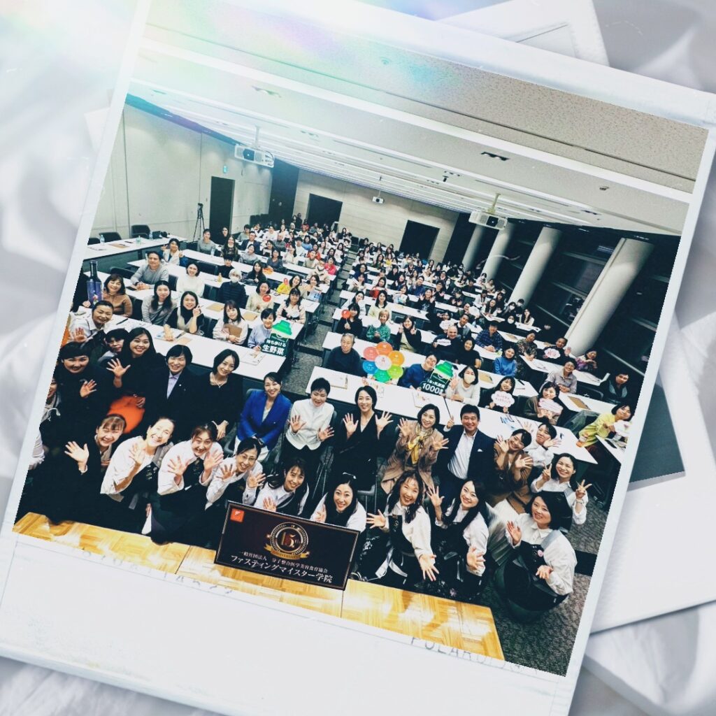 みんなで集合、ブラックエプロン